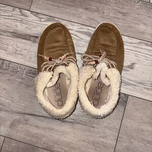 Hey Dude Women's Tan Corduroy Shoes